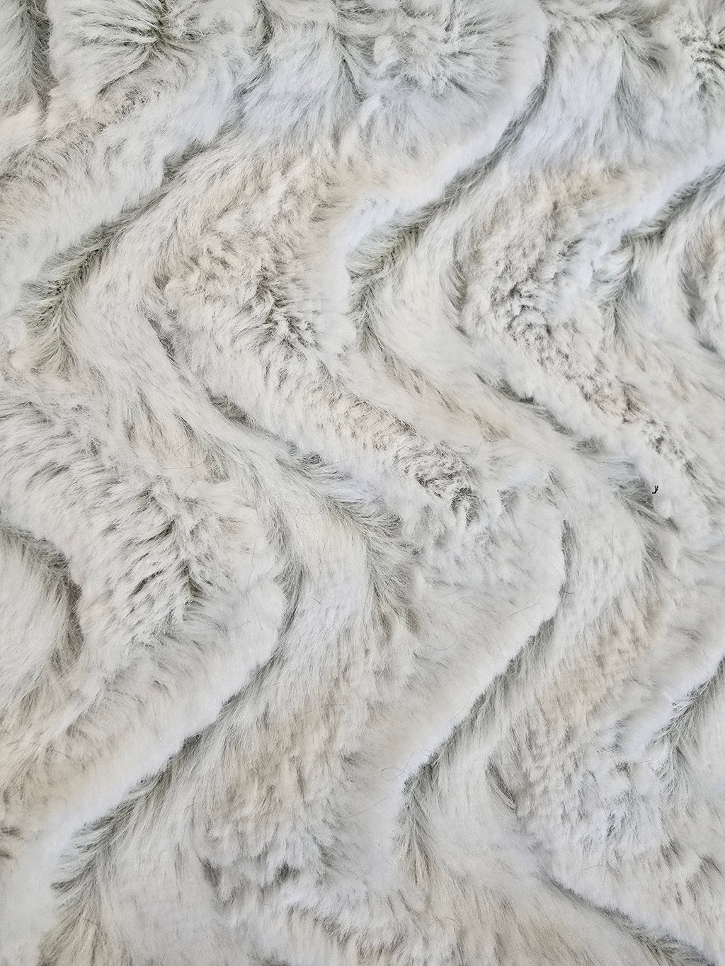 Medium Green/White Peekaboo Wave scrunchie