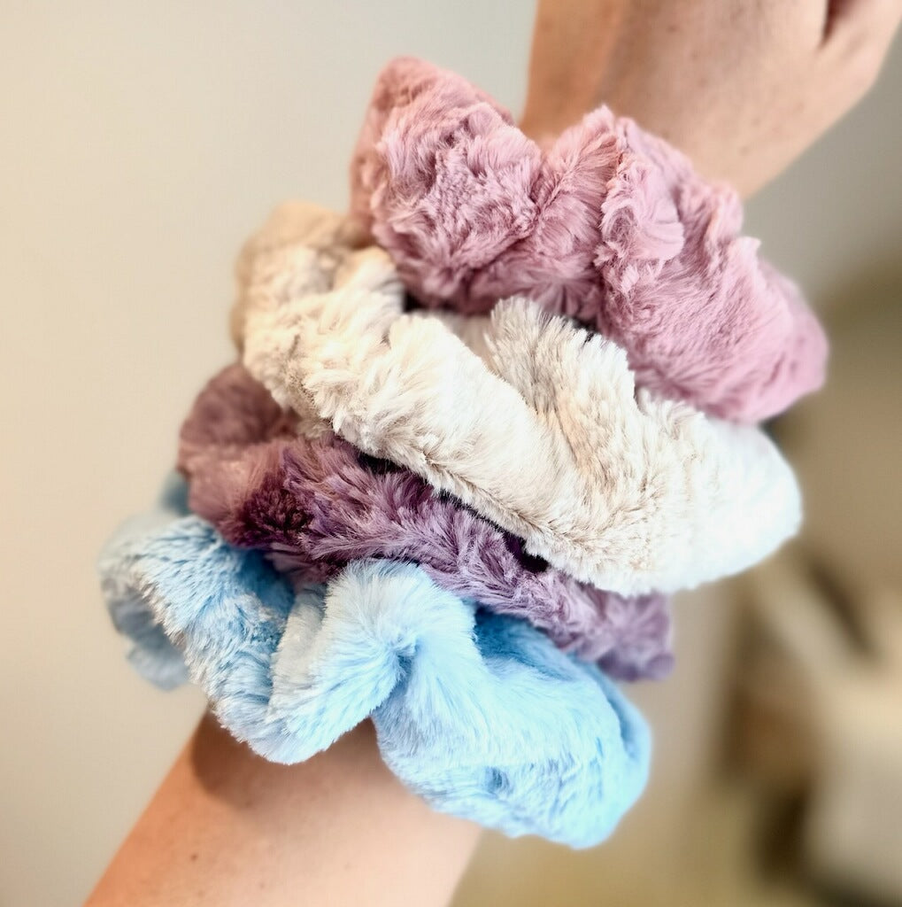 Medium Black scrunchie